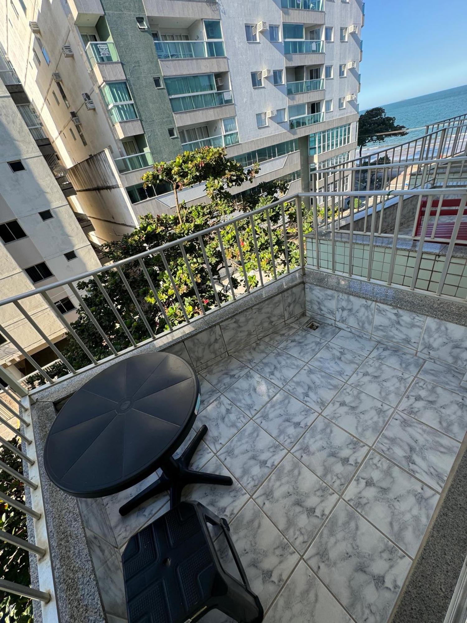 Apartamento Vista Mar 209 - 2 Quartos - Praia Do Morro - Predio Frente Mar - Varanda Com Vista Mar - Elevador - Atravessou A Avenida, Ja Esta Na Praia - Com Garagem - Internet غواراباري المظهر الخارجي الصورة